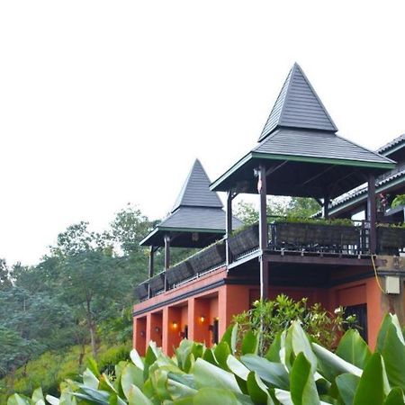 Thaton Hill Resort Mae Ai Exterior foto